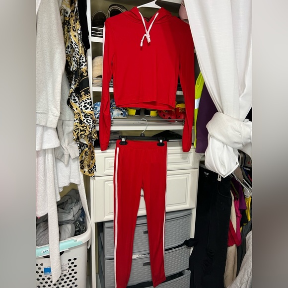 Size: Small - Picture 1 of 1